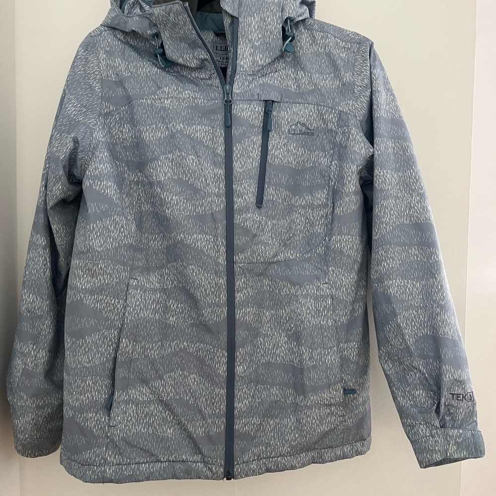 LL Bean women’s Patterned ski Jacket
